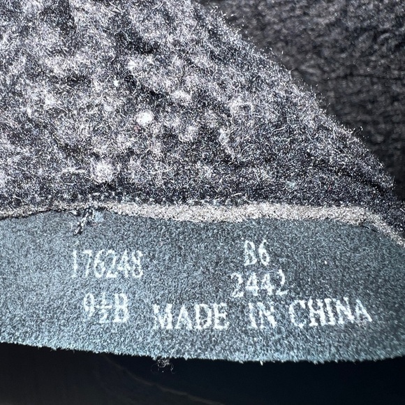 Lands End Suede Fleece Lined Booties - Picture 5 of 7